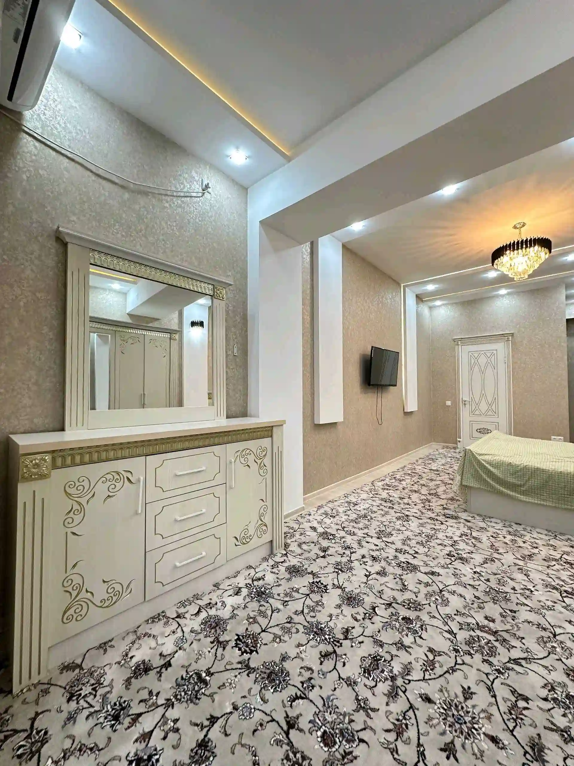 4-к квартира, 19 этаж, 143 м², Сомони