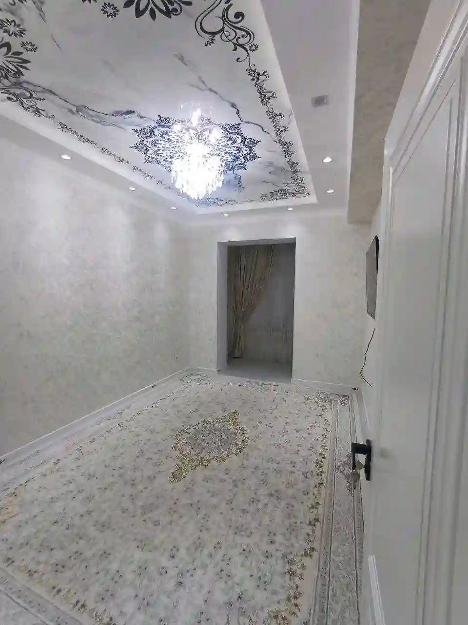3-к квартира, 11 этаж, 89 м², Шохмансур