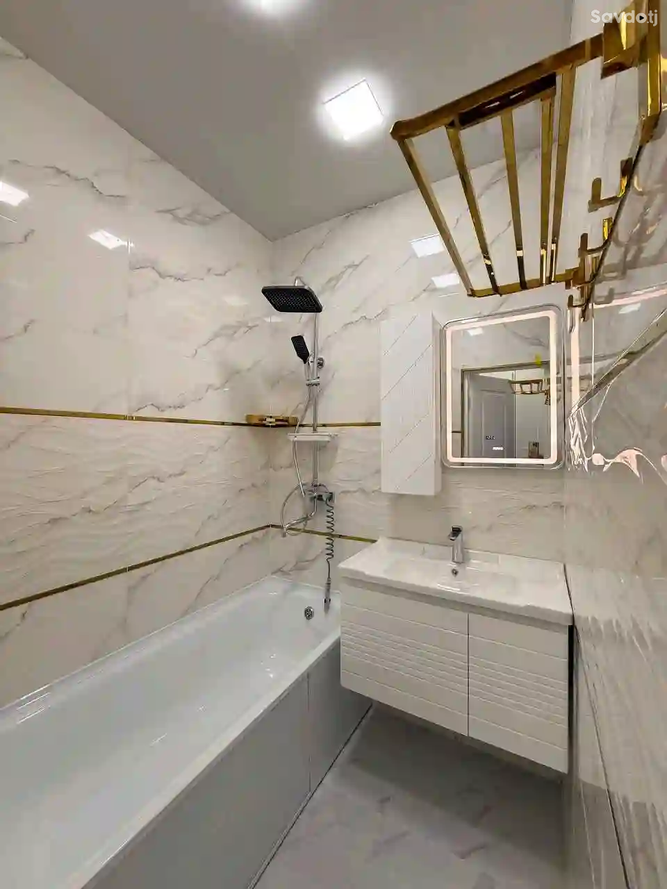 3-к квартира, 8 этаж, 72 м², Фирдавси