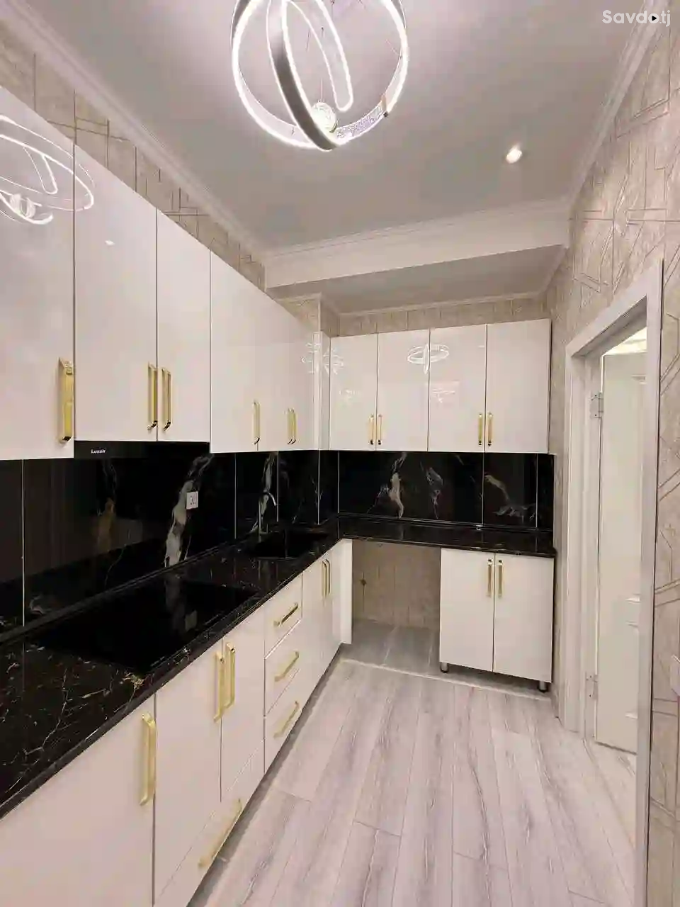 3-к квартира, 8 этаж, 72 м², Фирдавси
