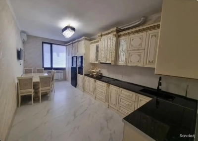 3-комн. квартира, 5 этаж, 120м², Сино