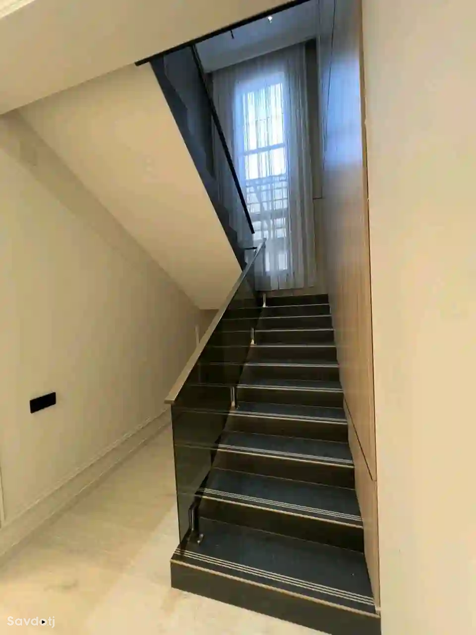 2 этажный, 6-комн. дом, 200 м², 4 соток, Сино