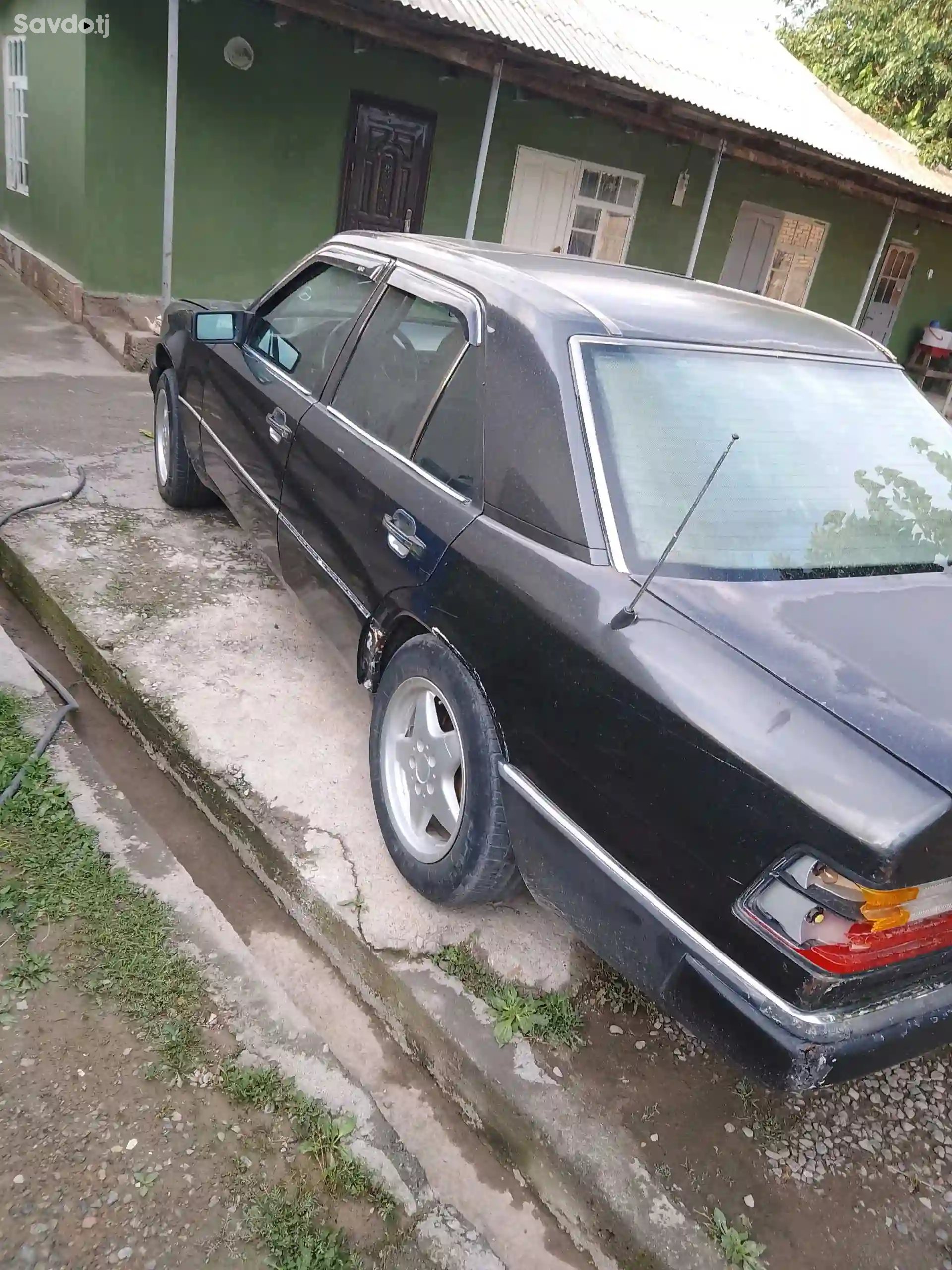 Mercedes-benz W124 1992 — миниатюра 3