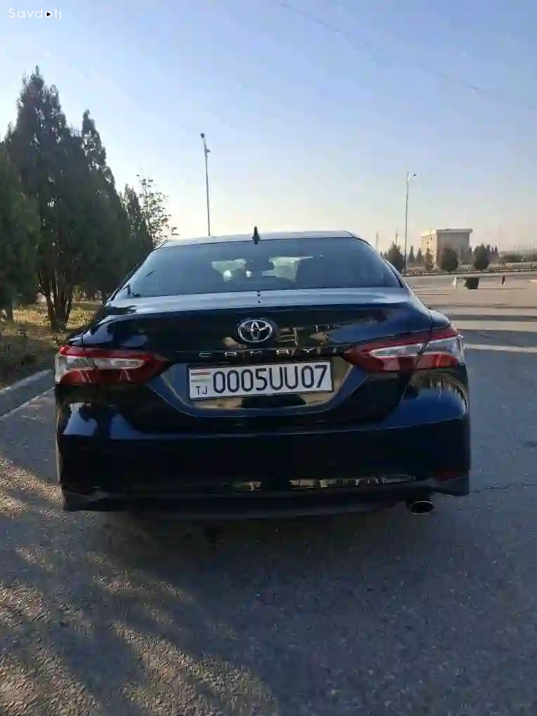 Toyota Camry 2019