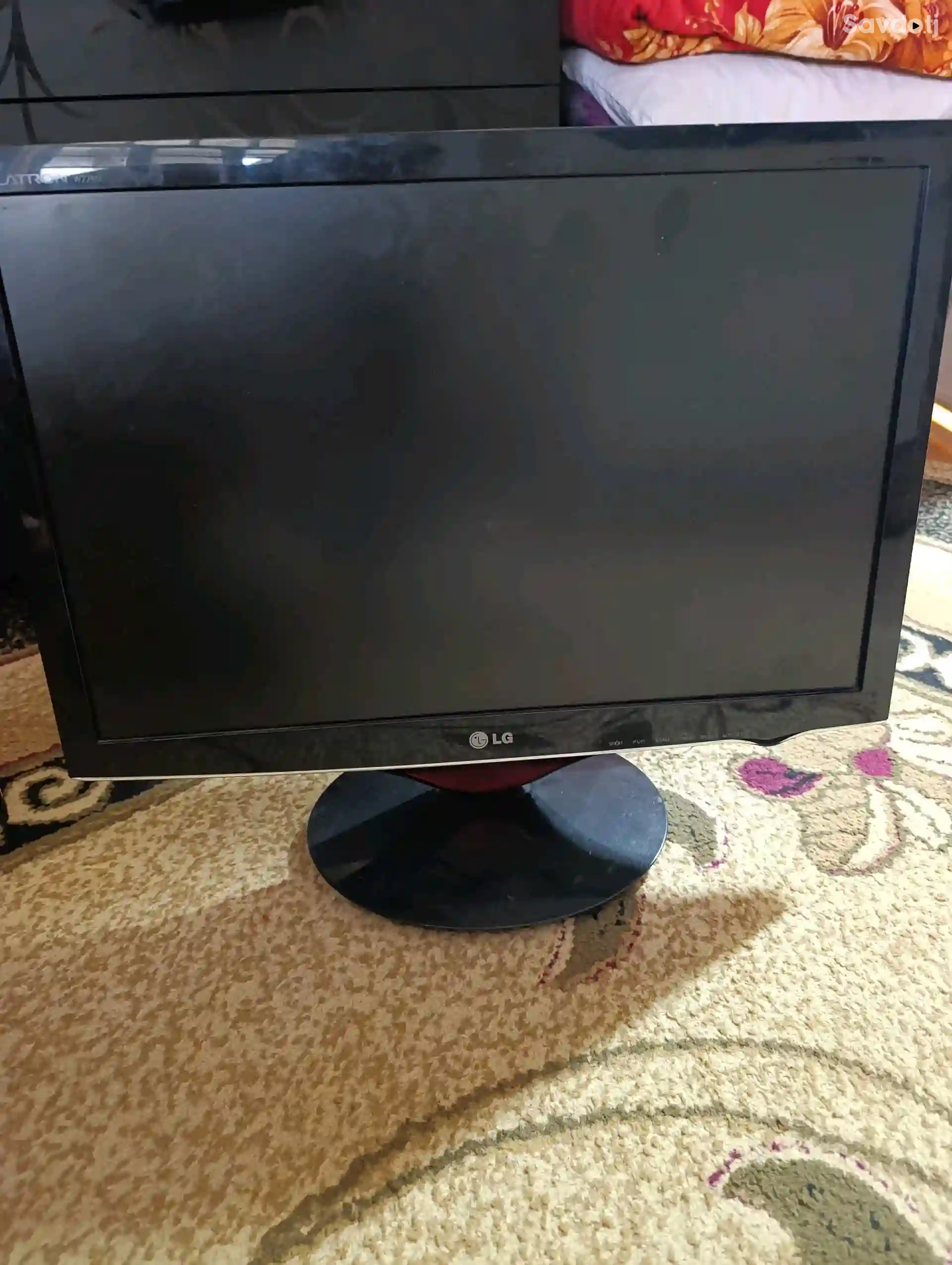 Монитор LG 22 дюйма 