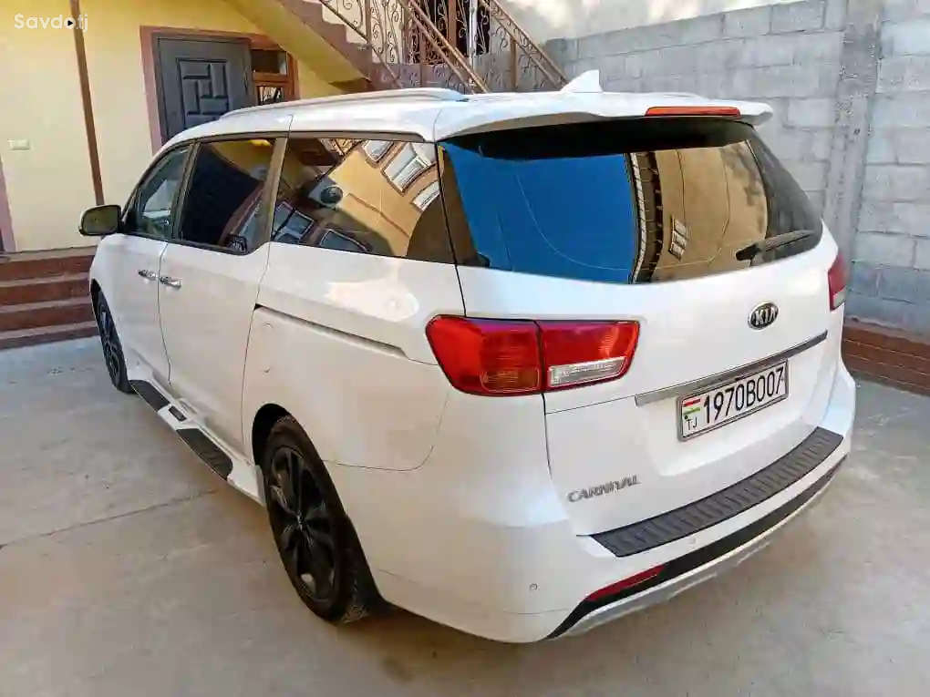 Kia Carnival 2014