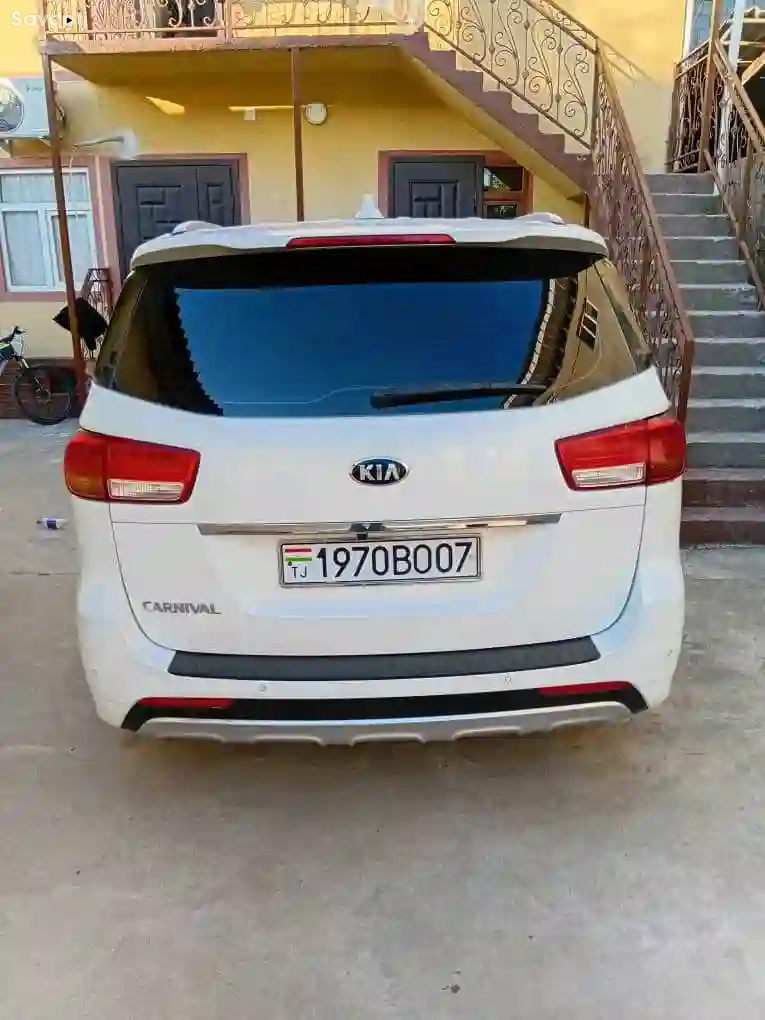 Kia Carnival 2014