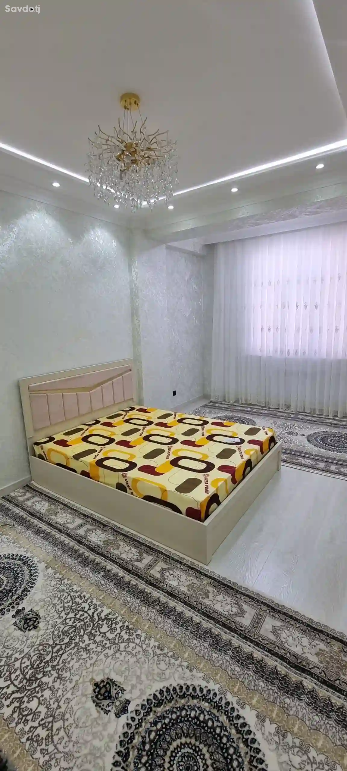 Двухспальный диван 