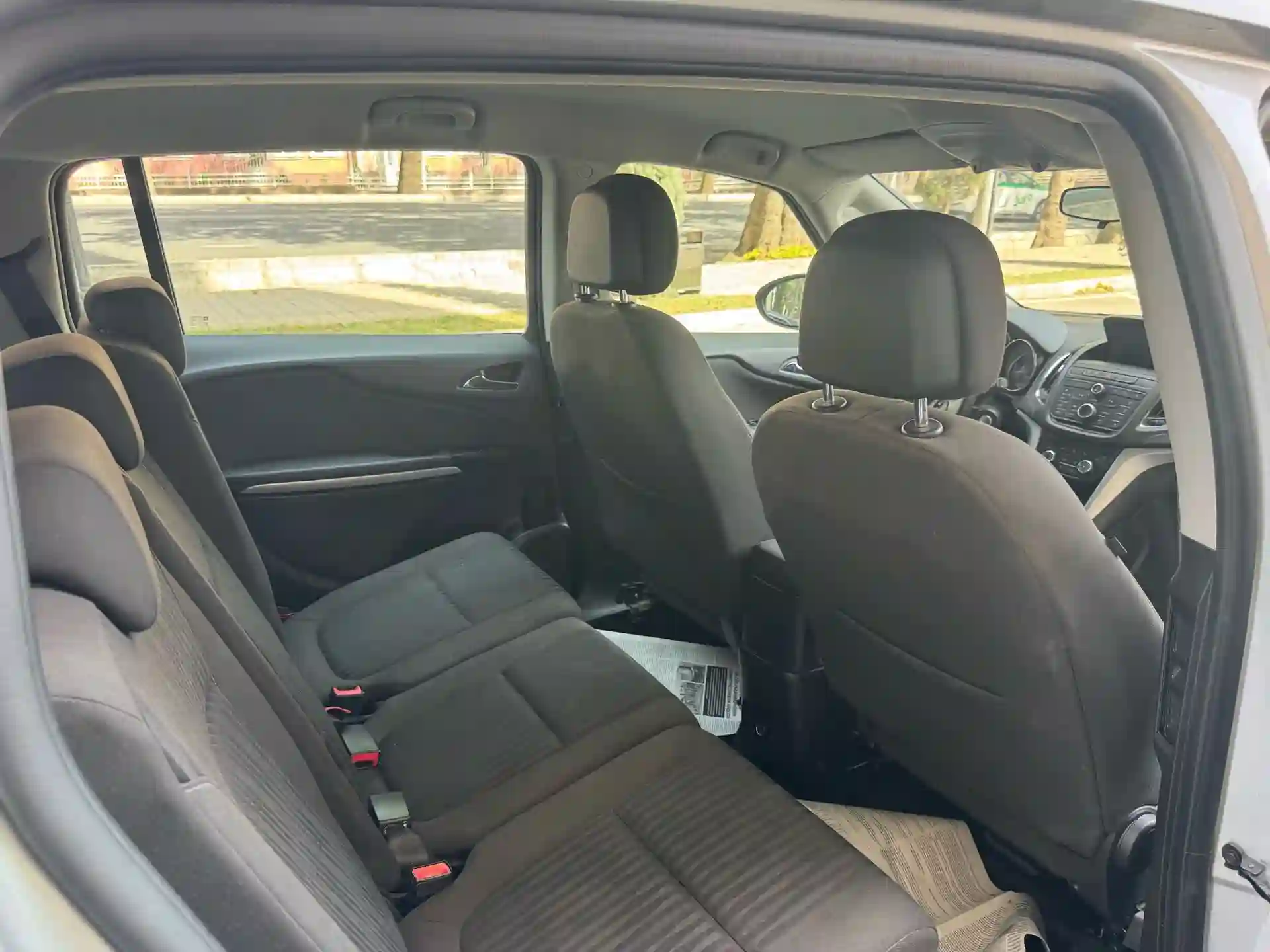 Opel Zafira 2016 — миниатюра 5