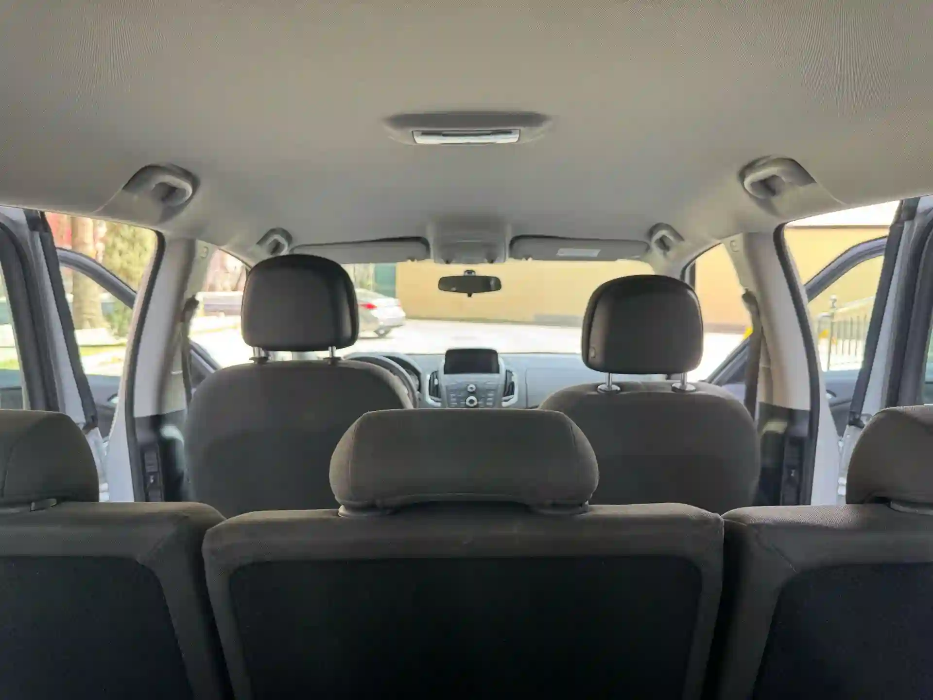 Opel Zafira 2016 — миниатюра 12