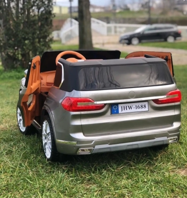 Детский электромобиль