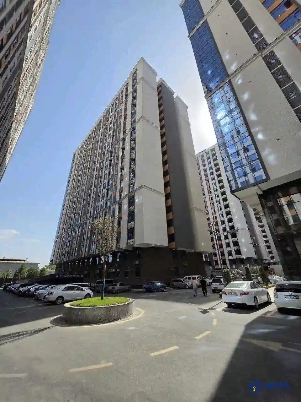 2-к квартира, 3 этаж, 67 м², Фирдавси