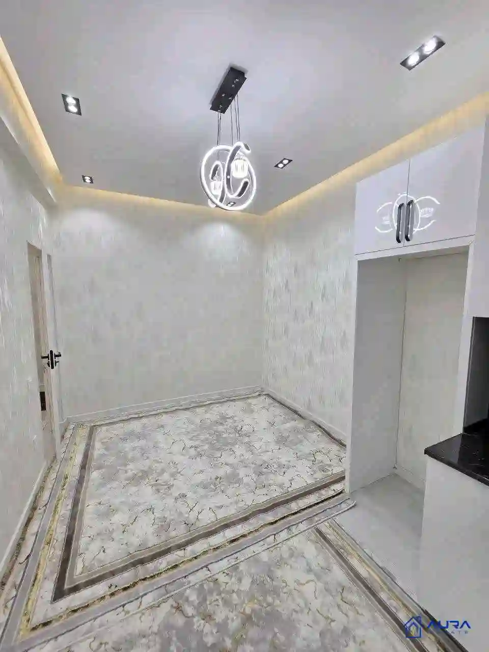 2-к квартира, 3 этаж, 67 м², Фирдавси
