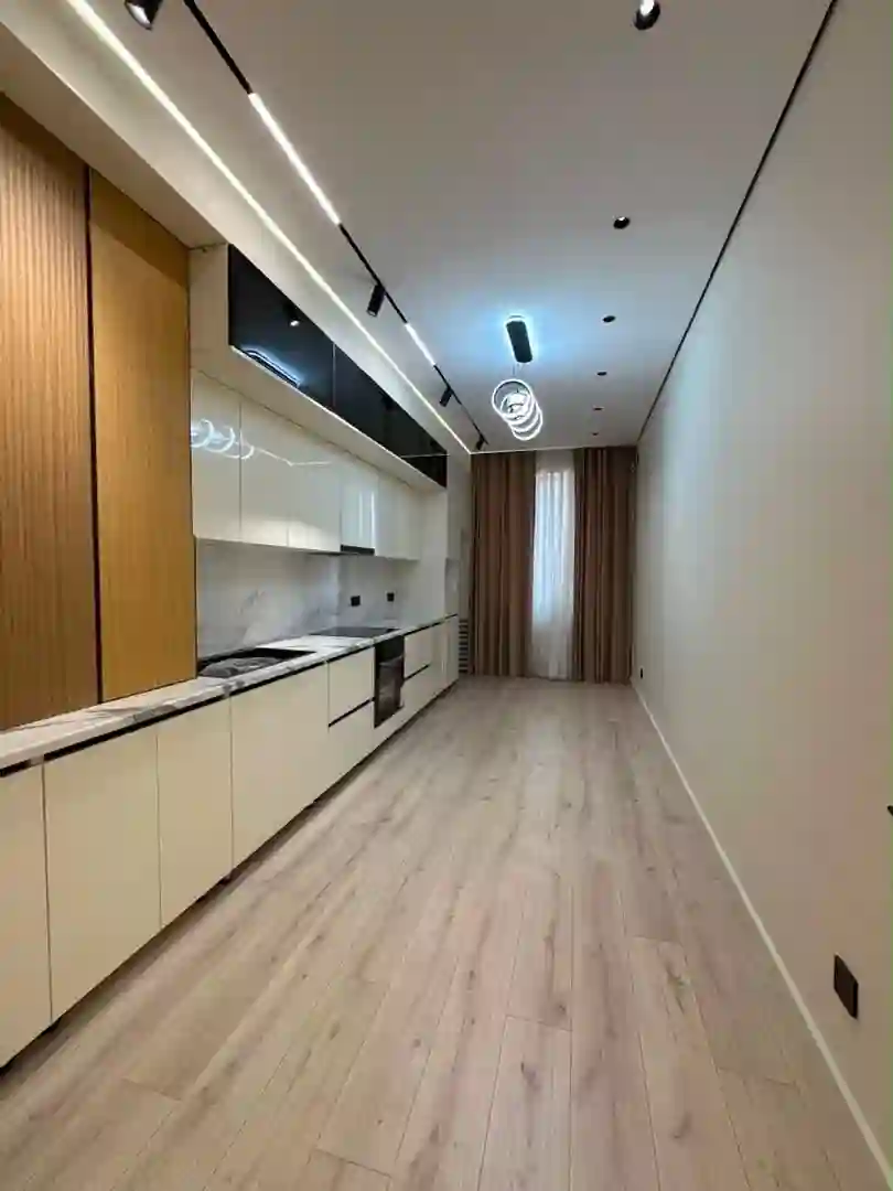 3-к квартира, 14 этаж, 110 м², зелёни базар