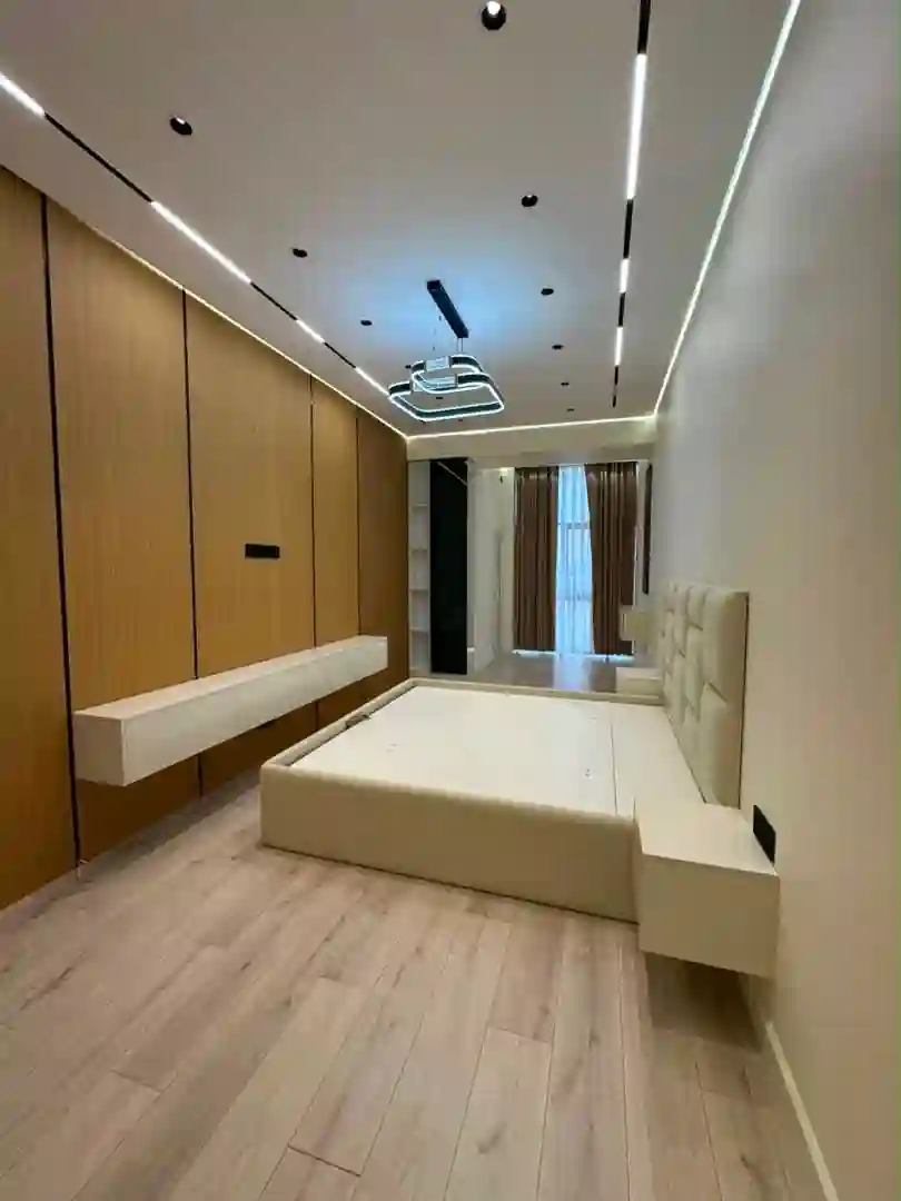 3-к квартира, 14 этаж, 110 м², зелёни базар