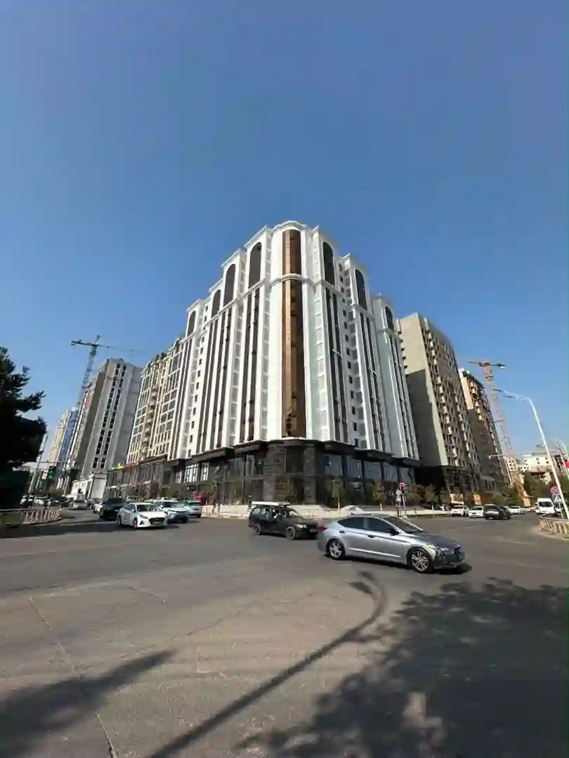 3-к квартира, 14 этаж, 110 м², зелёни базар