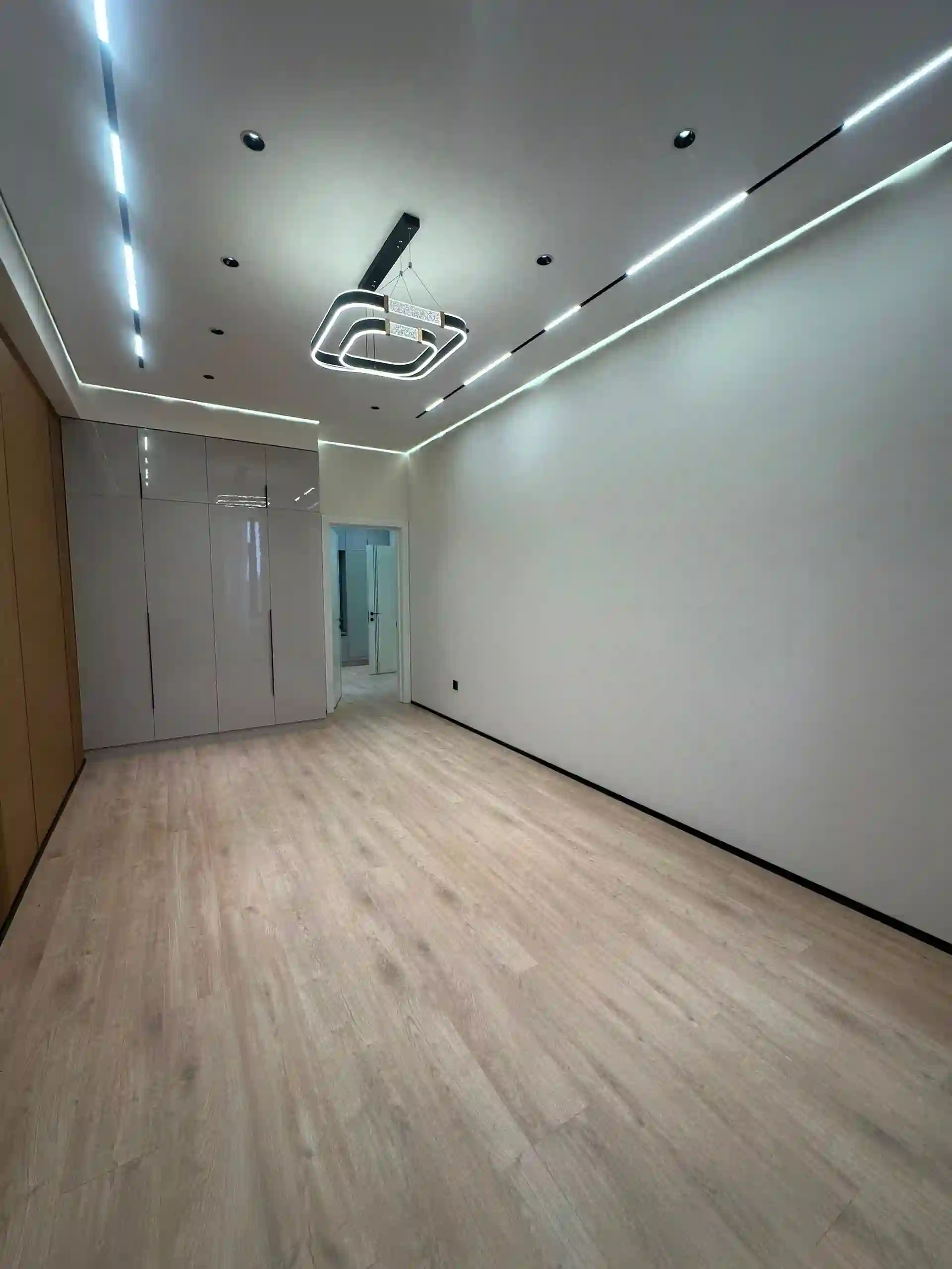 2-к квартира, 13 этаж, 62 м², зелёни базар