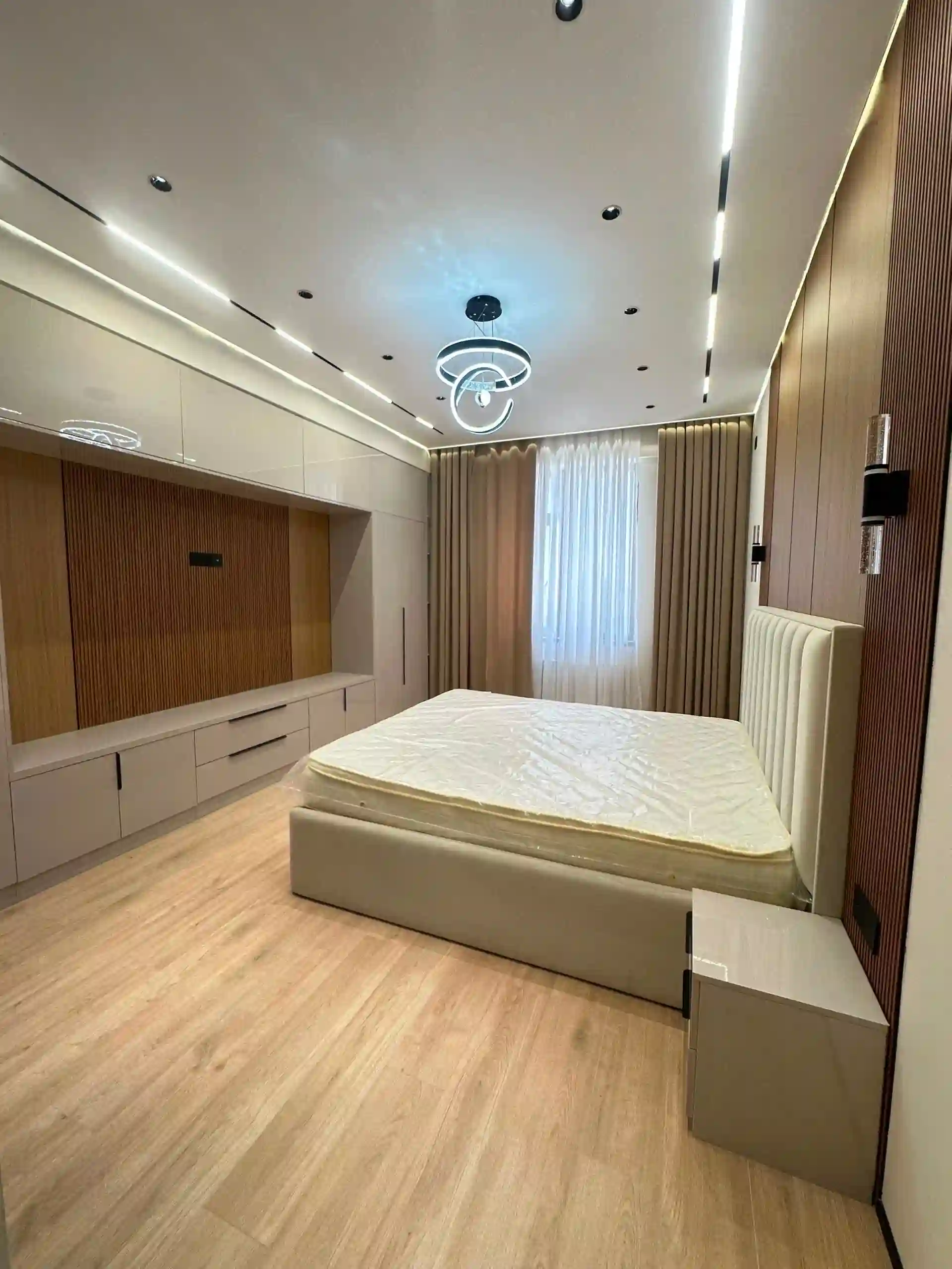 2-к квартира, 13 этаж, 62 м², зелёни базар