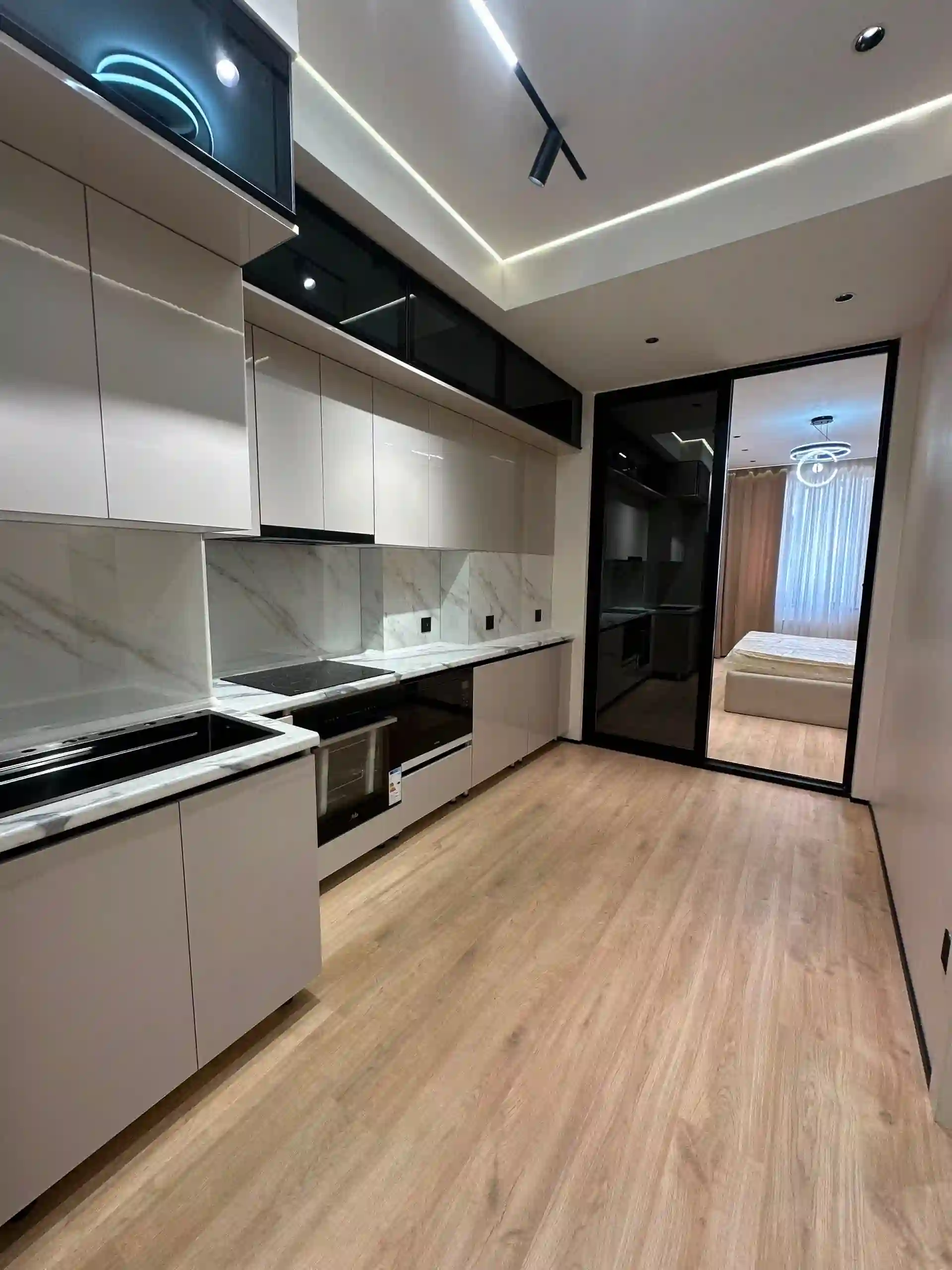 2-к квартира, 13 этаж, 62 м², зелёни базар