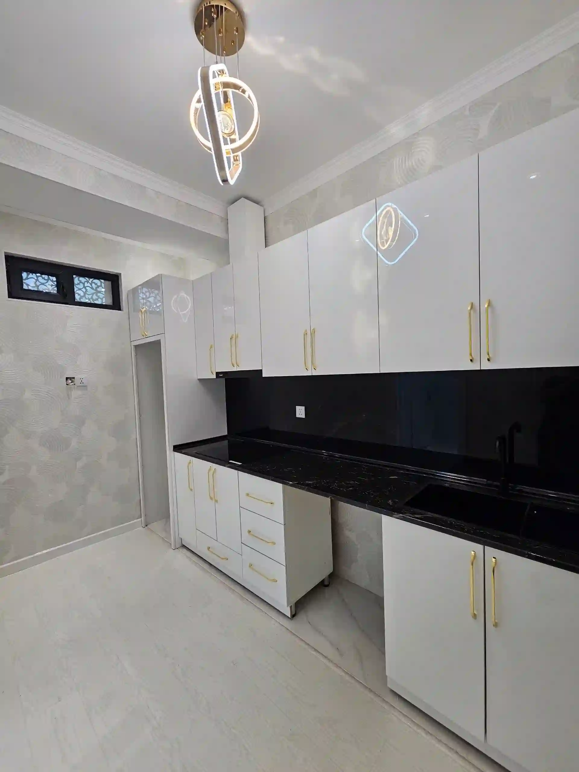 2-к квартира, 4 этаж, 63 м², Сино