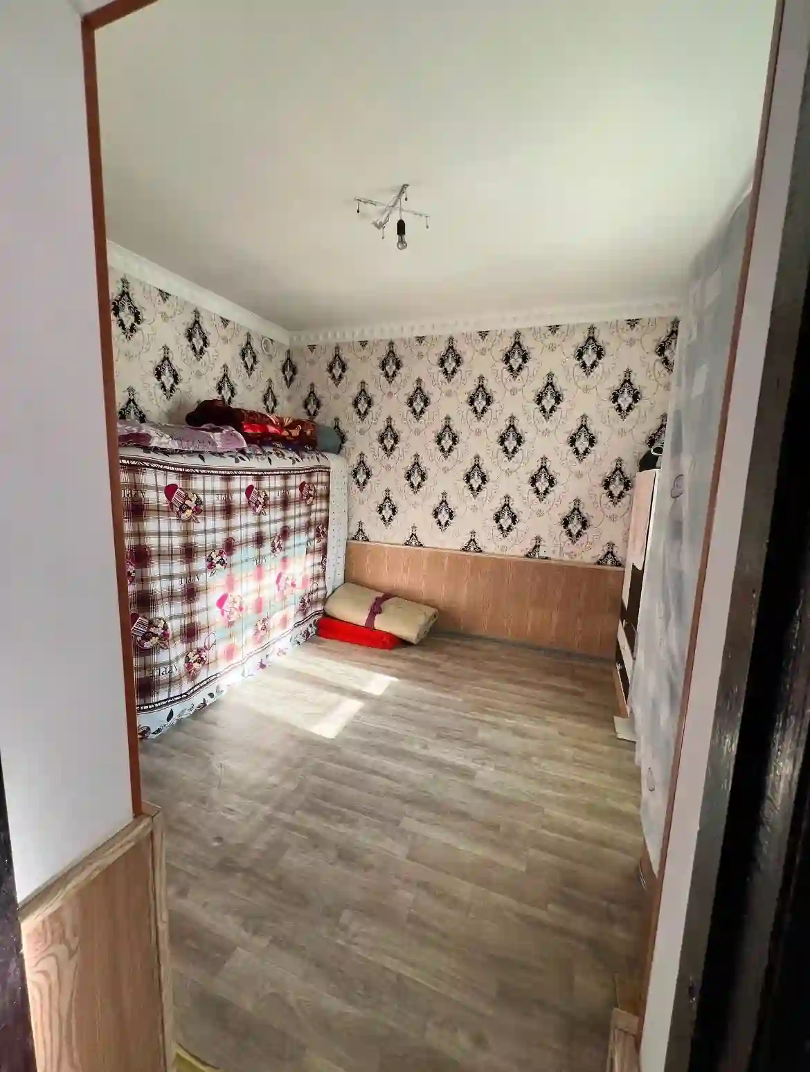 2 этажный, 6-комн. дом, 105 м², 4 соток, Запрафкаи електрамабил испечак 2