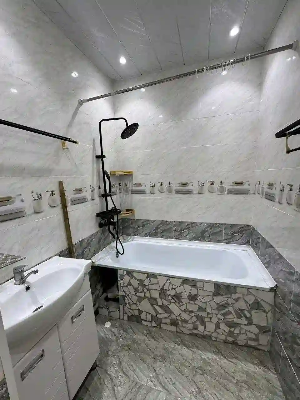 2-к квартира, 15 этаж, 60 м², И Сомони