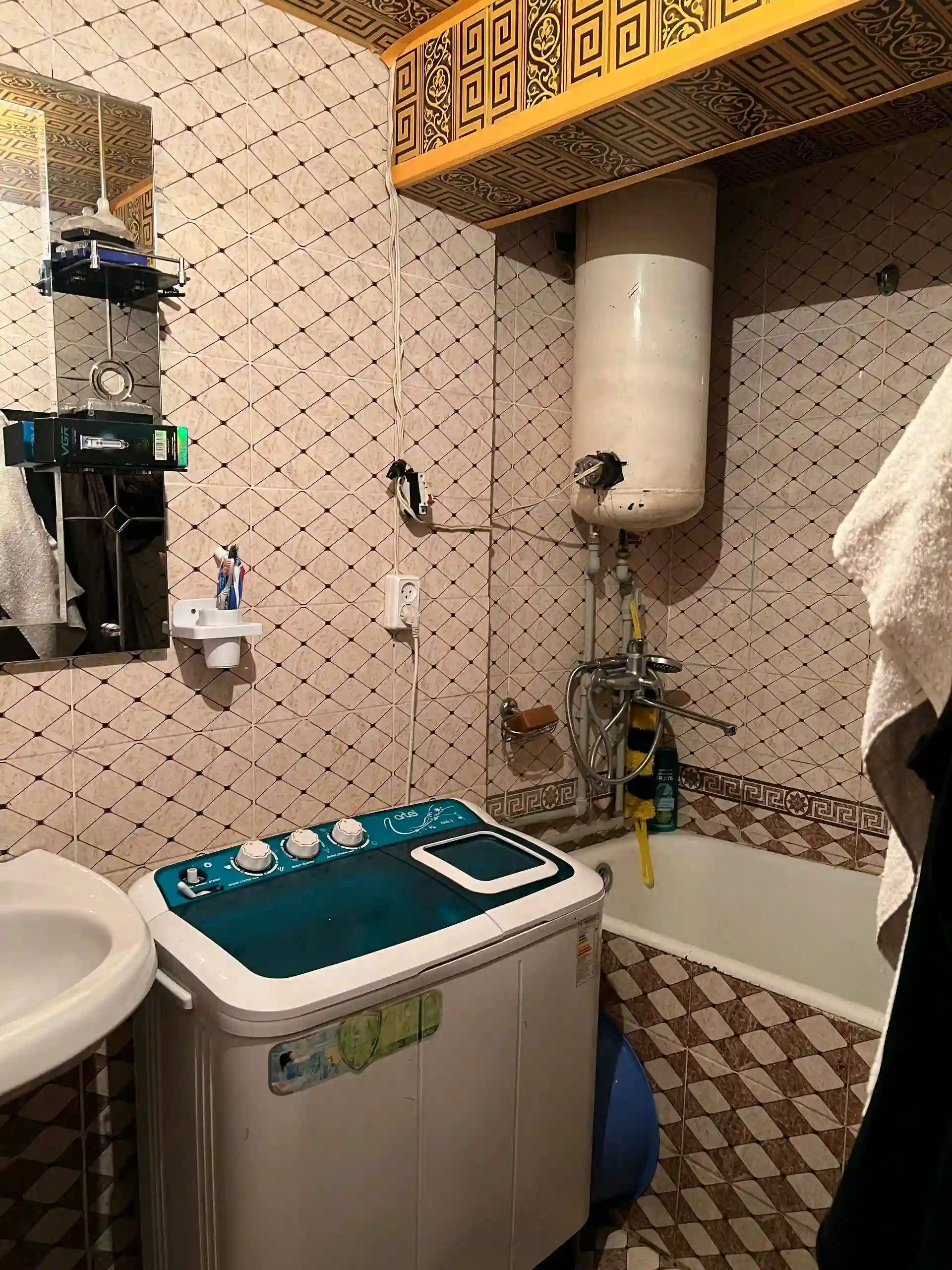 5-к квартира, 4 этаж, 99 м², Фирдавси