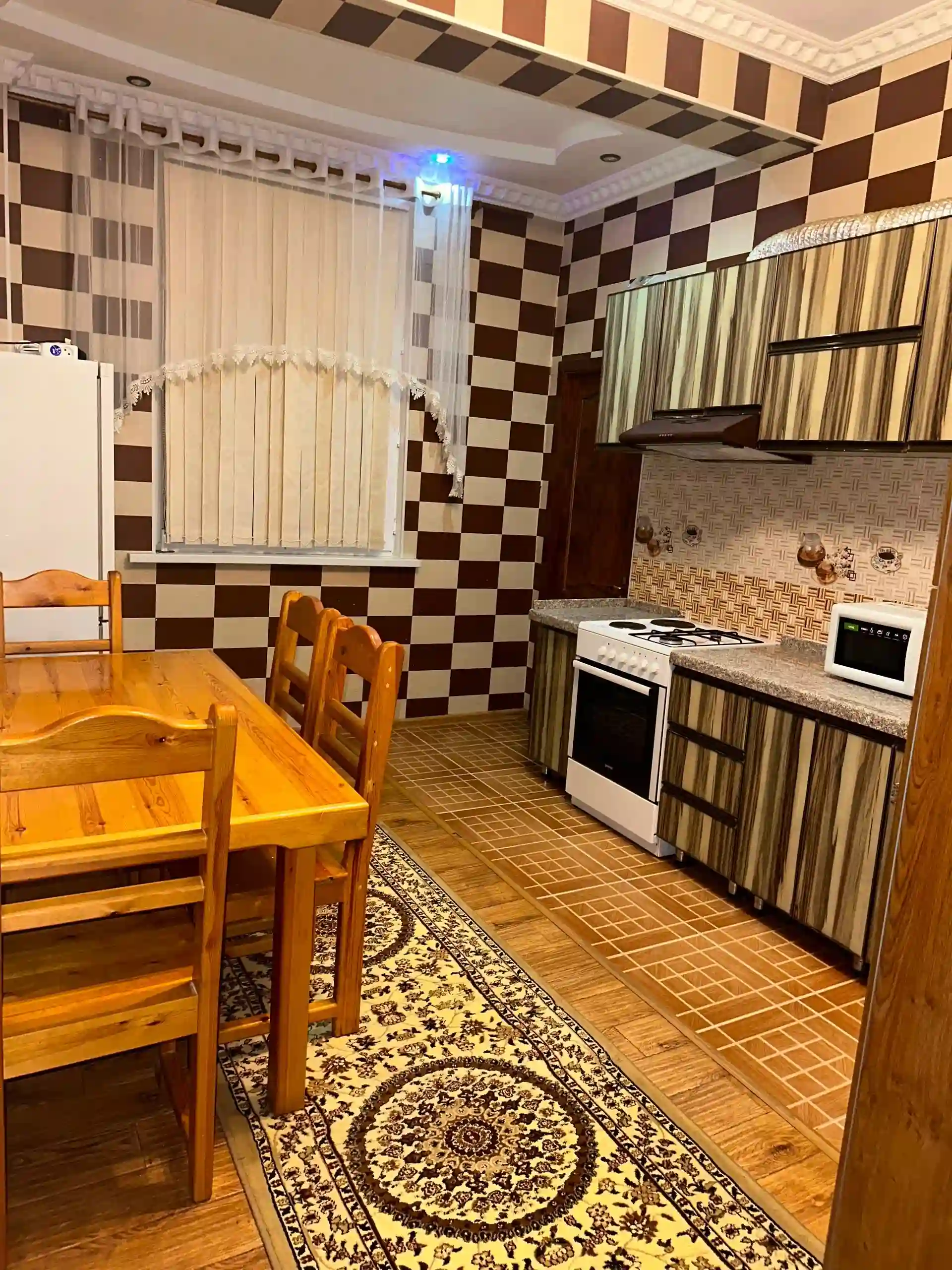 2-к квартира, 6 этаж, 76 м², И.Сомони
