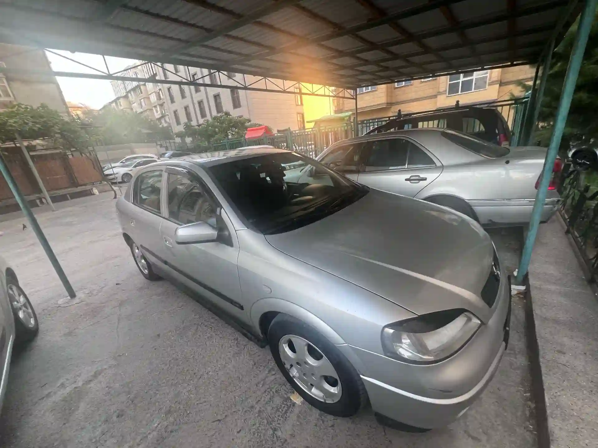 Opel Astra j 1998