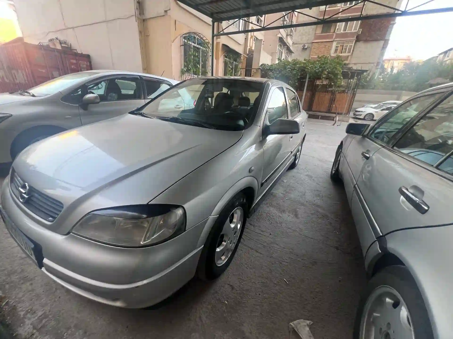 Opel Astra j 1998