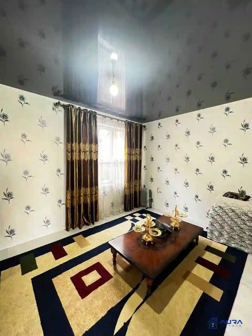 3-к квартира, 3 этаж, 100 м², Фирдавси
