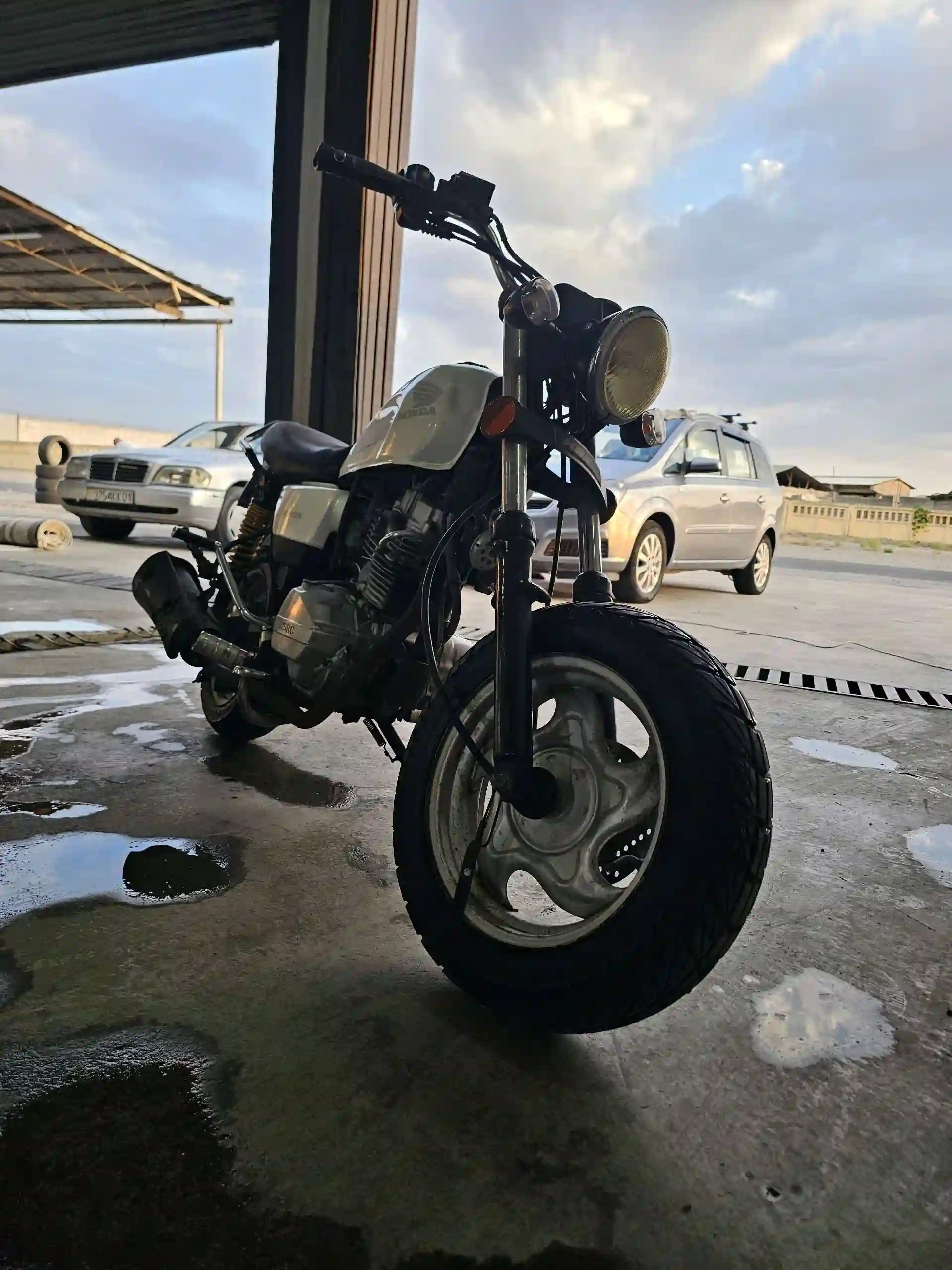 Мотоцикл 200куб