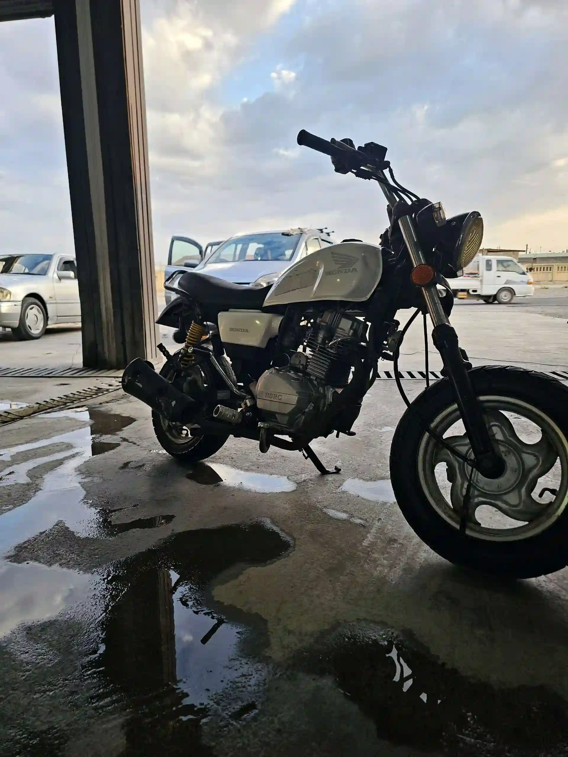 Мотоцикл 200куб