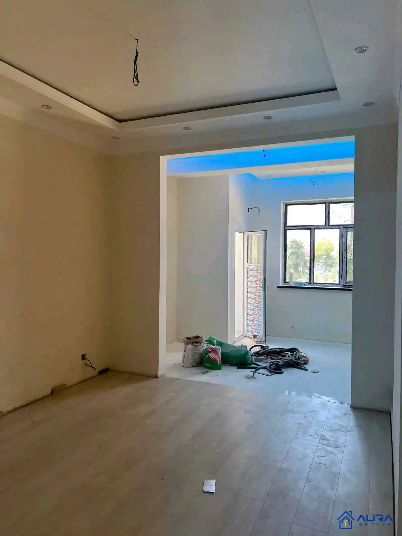 3-к квартира, 3 этаж, 100 м², Фирдавси