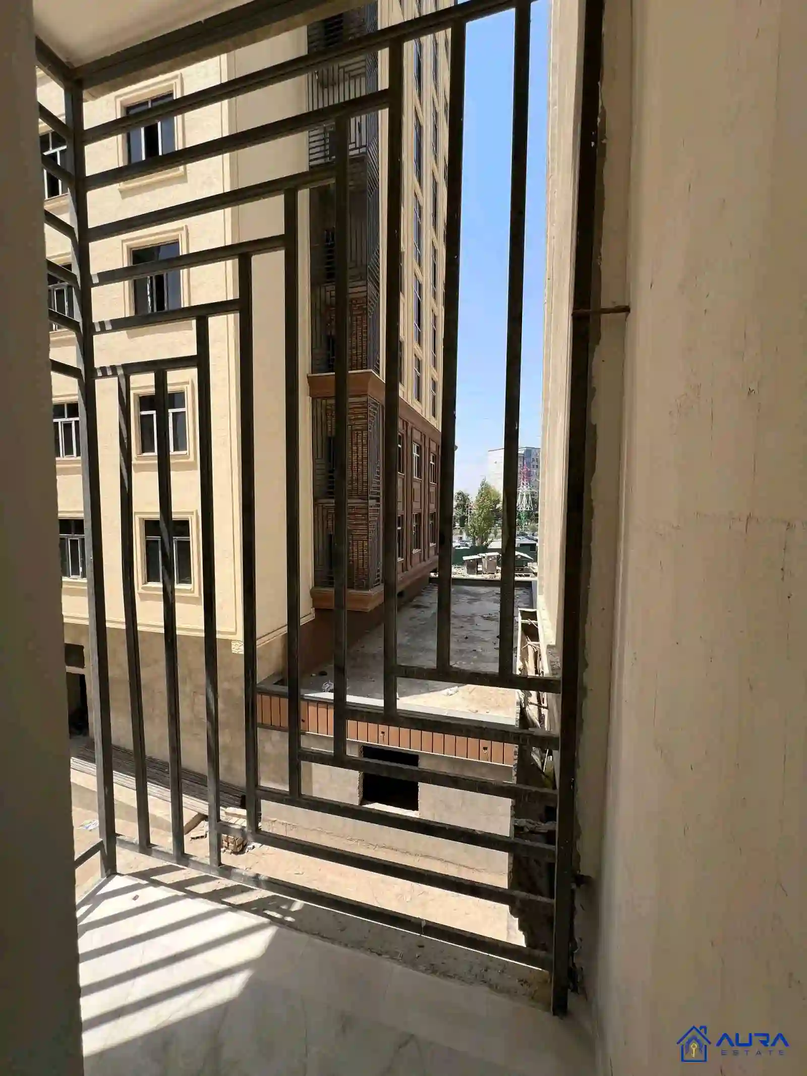 3-к квартира, 3 этаж, 100 м², Фирдавси