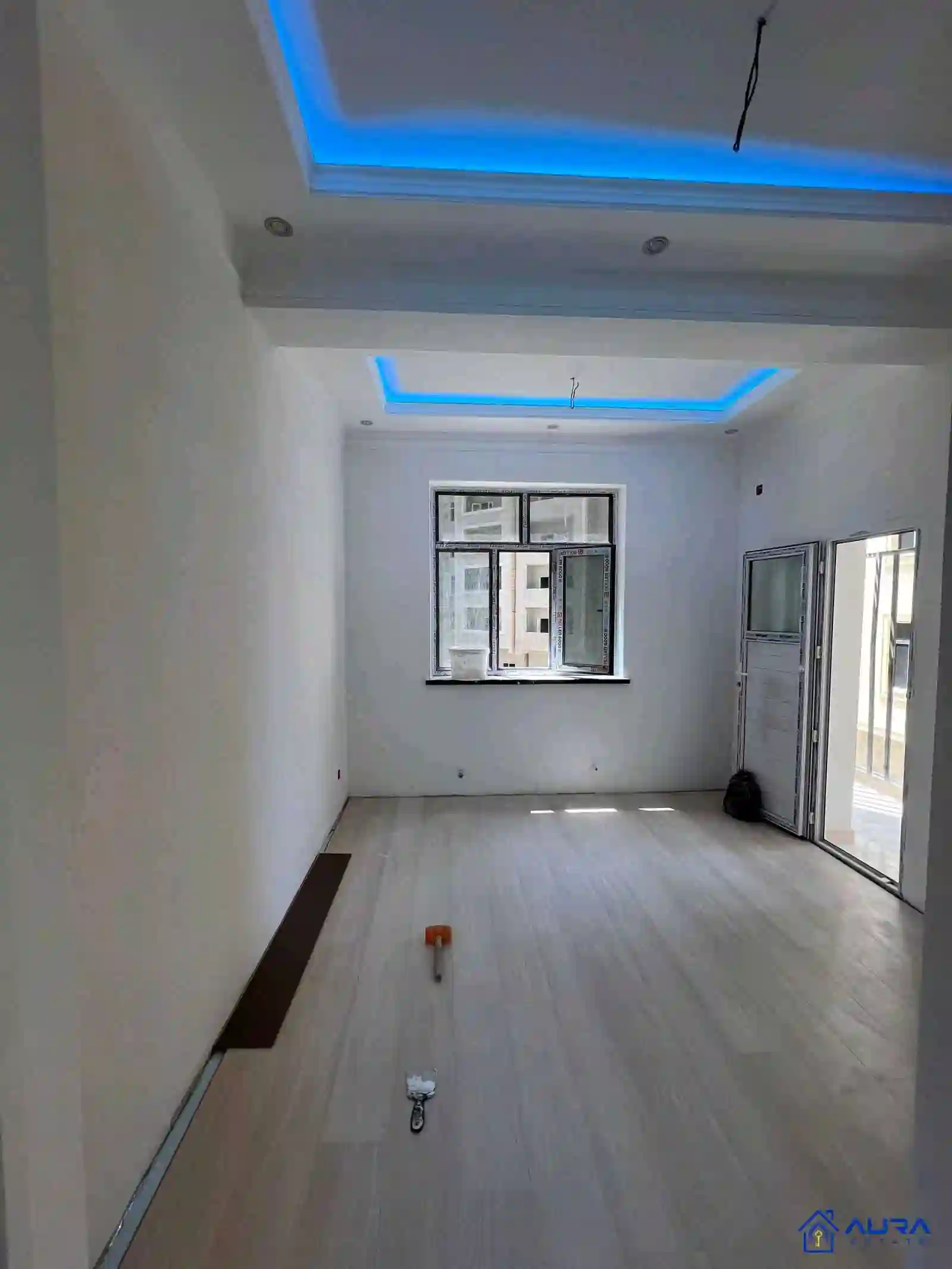 3-к квартира, 3 этаж, 100 м², Фирдавси