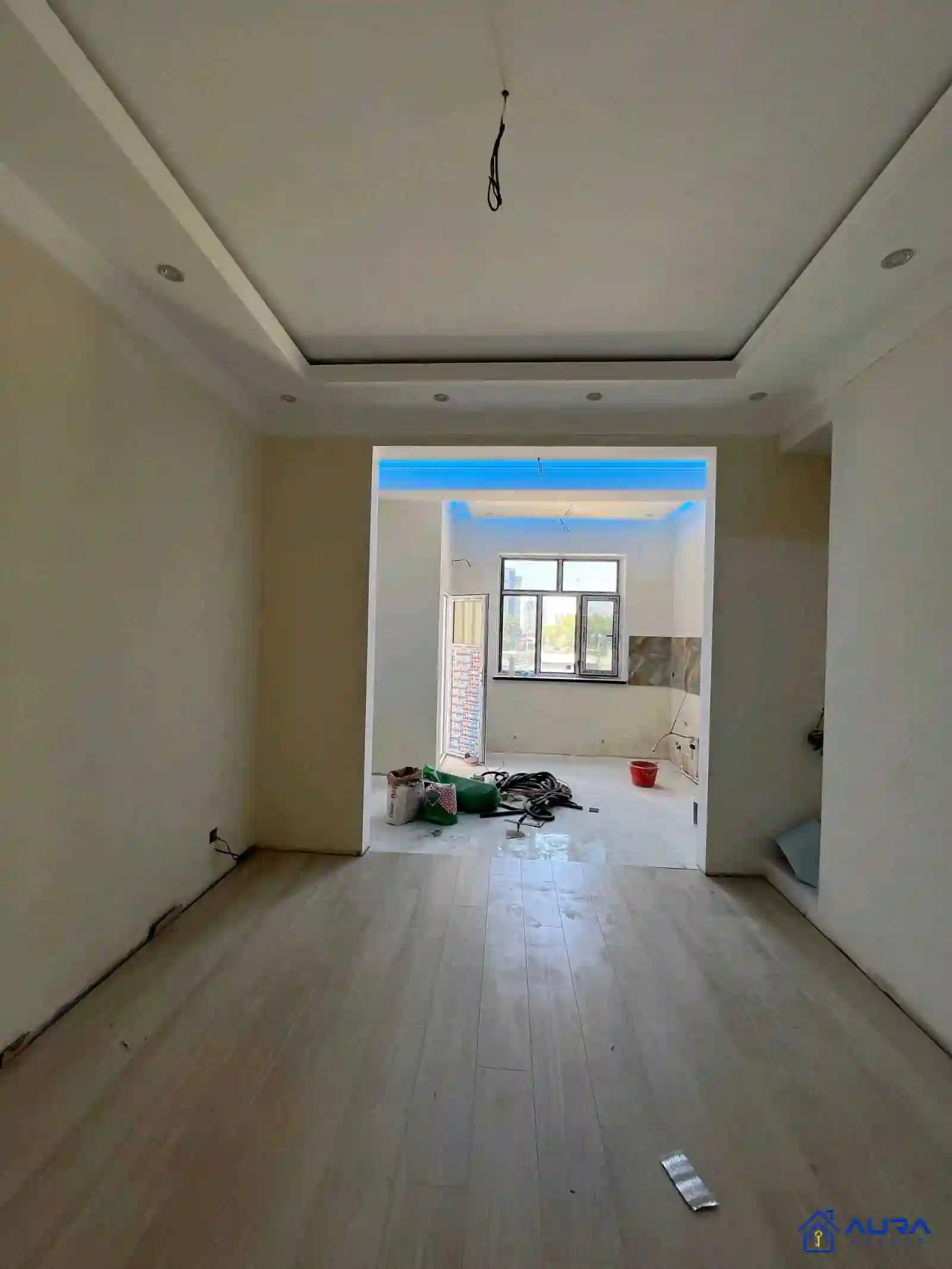3-к квартира, 3 этаж, 100 м², Фирдавси
