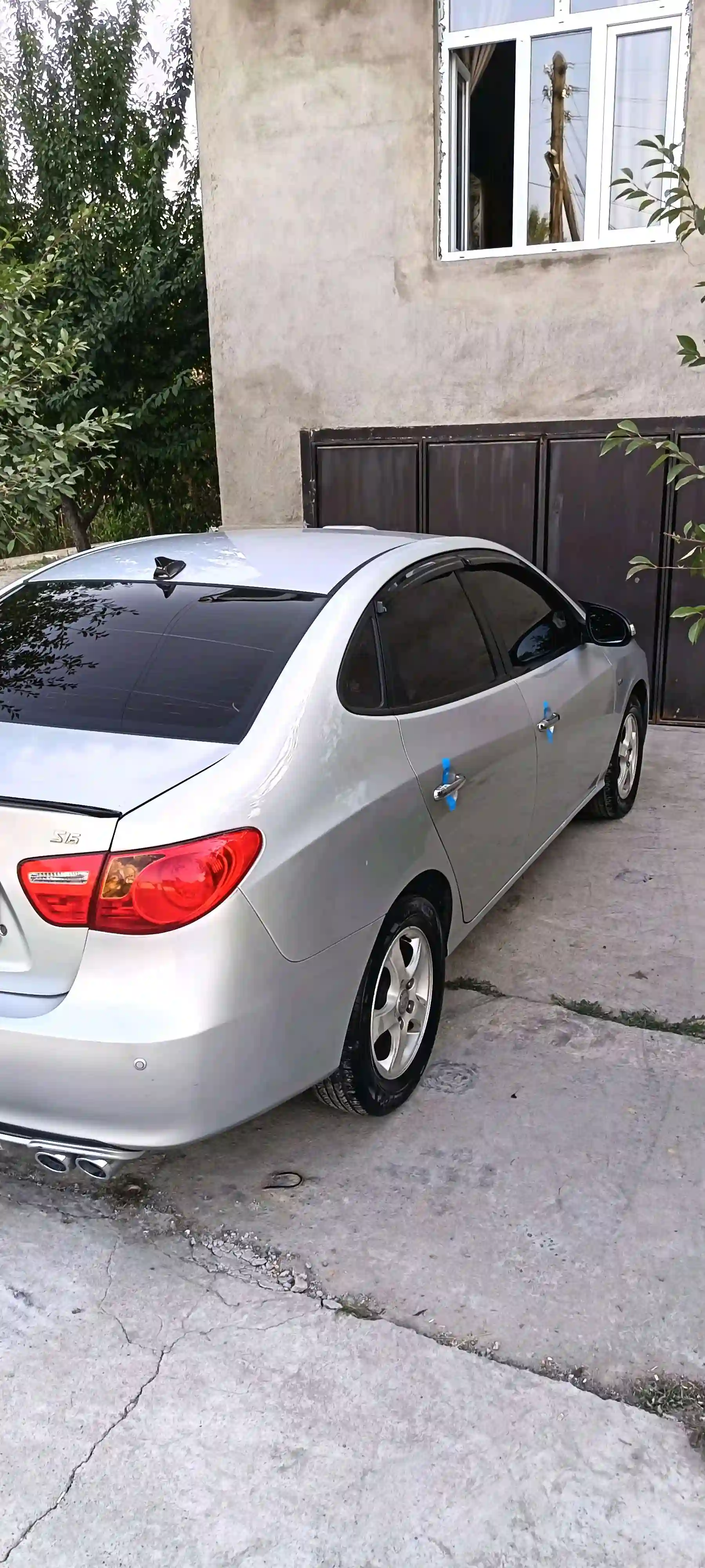 Hyundai Avante 2010