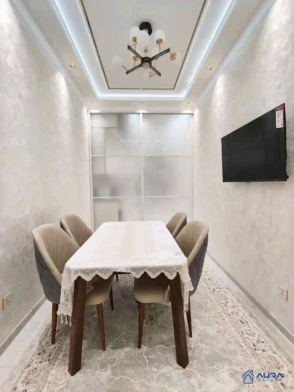 3-к квартира, 2 этаж, 117 м², Сино