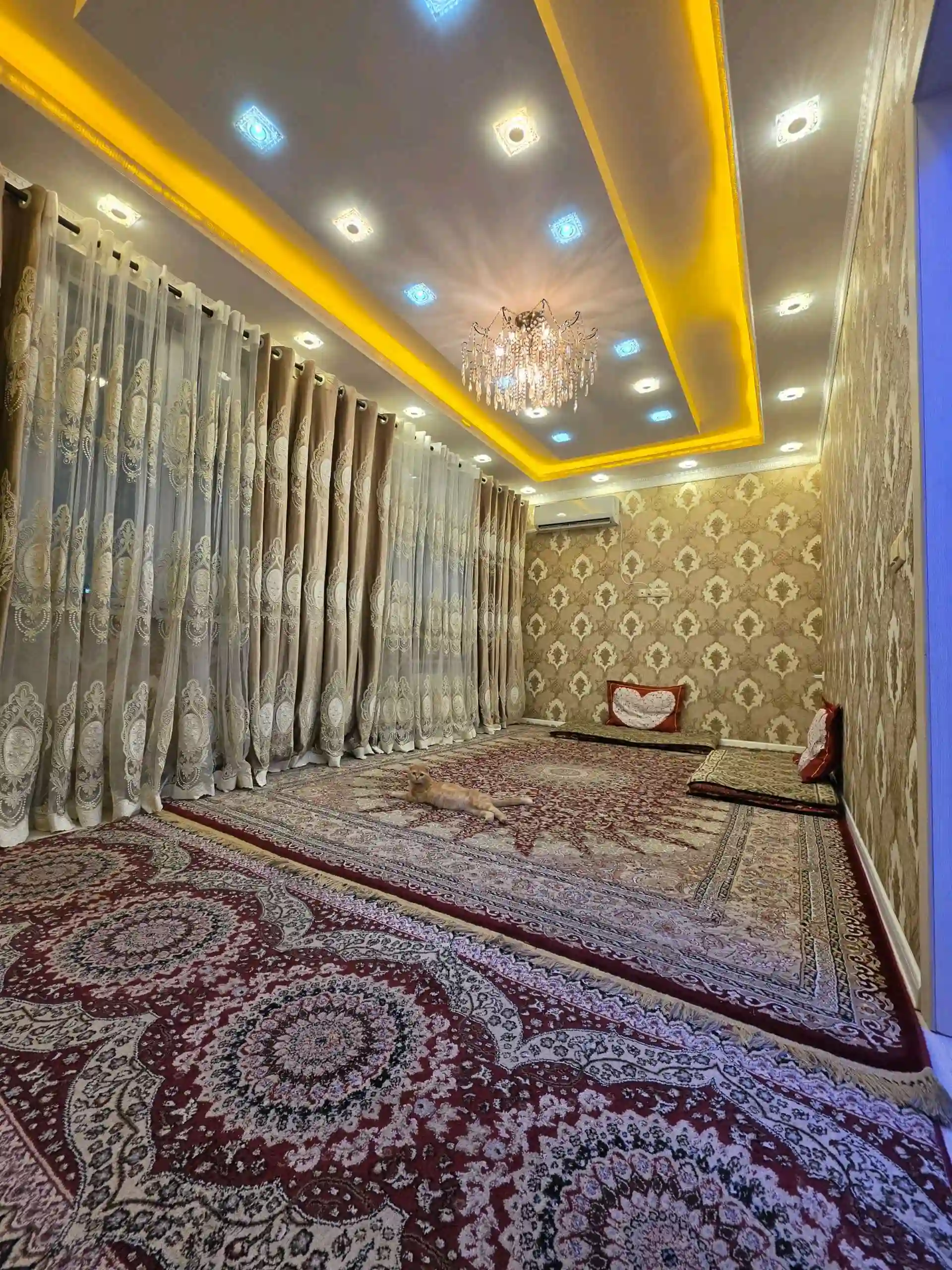 3-к квартира, 4 этаж, 77 м², фирдавси