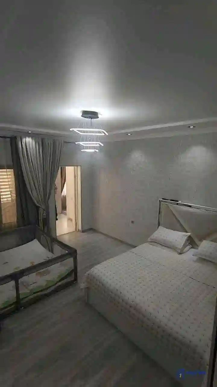 1 этажный, 7-комн. дом, 167 м², 3 соток, И Сомони