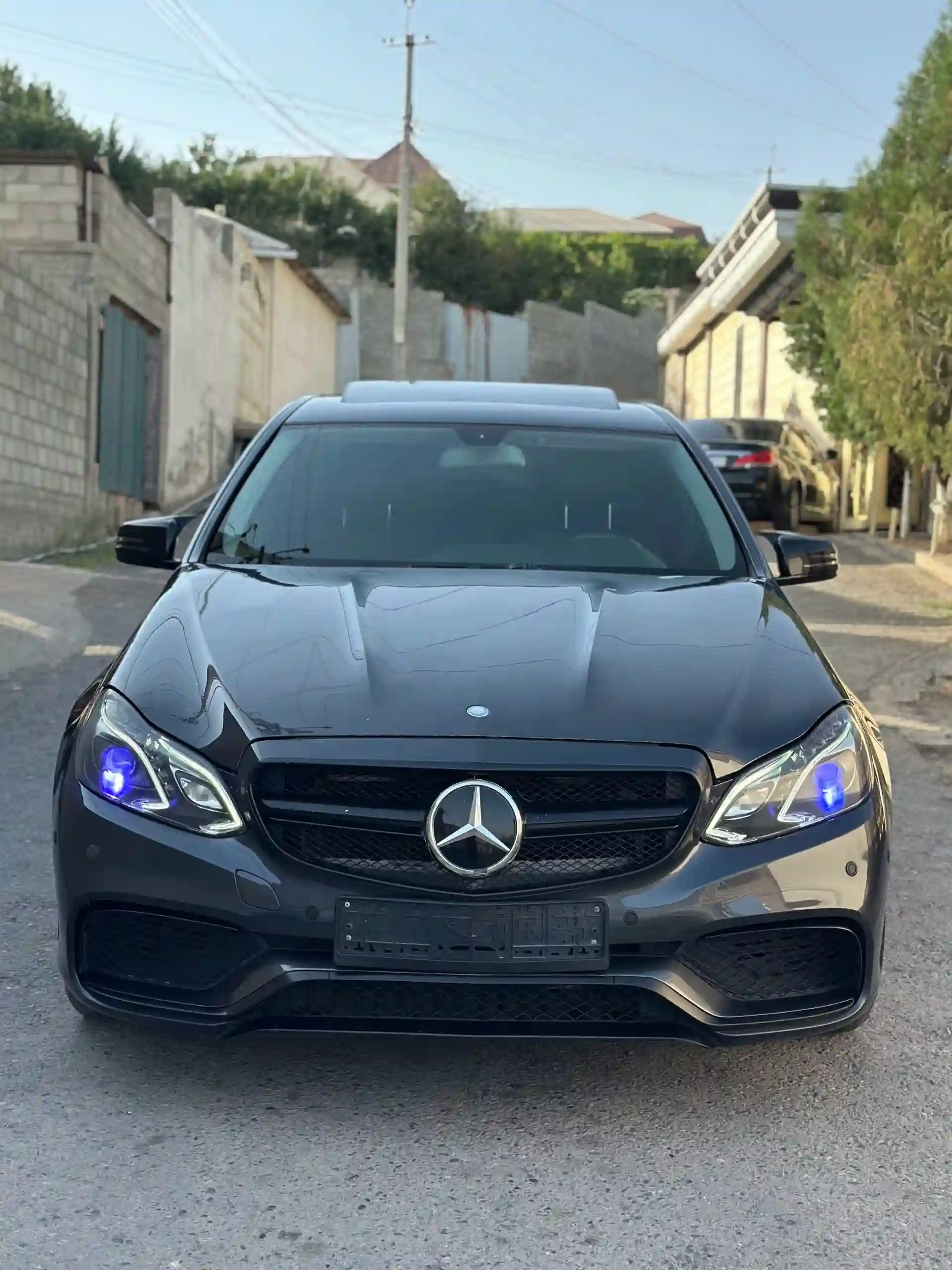 Mercedes-benz E class 2011