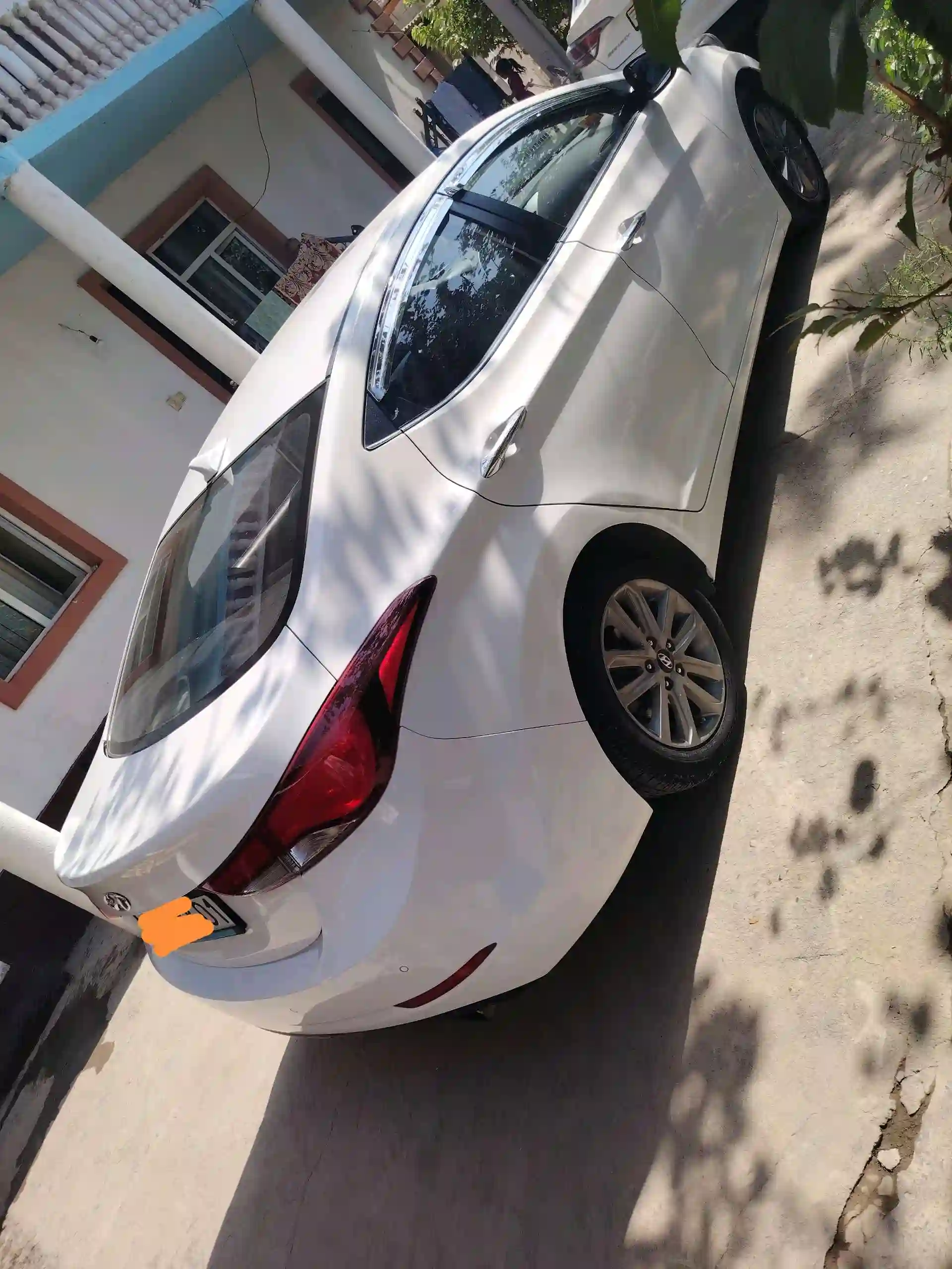 Hyundai Avante 2015