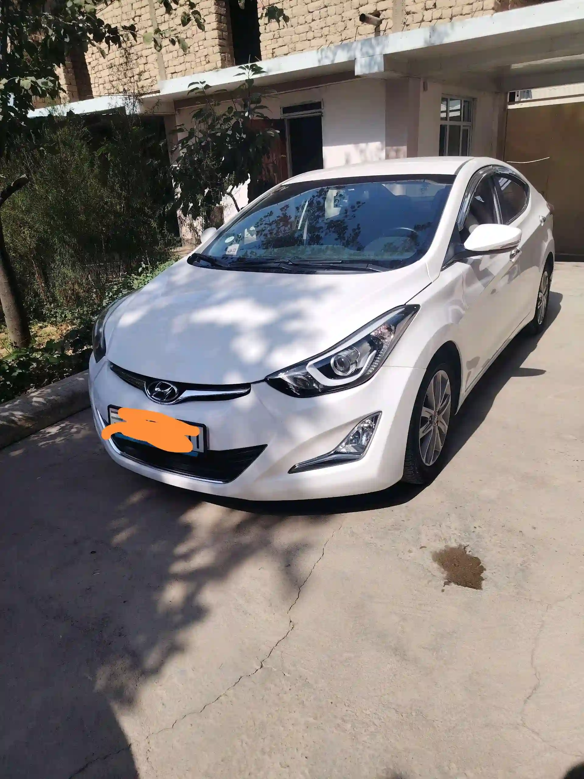 Hyundai Avante 2015