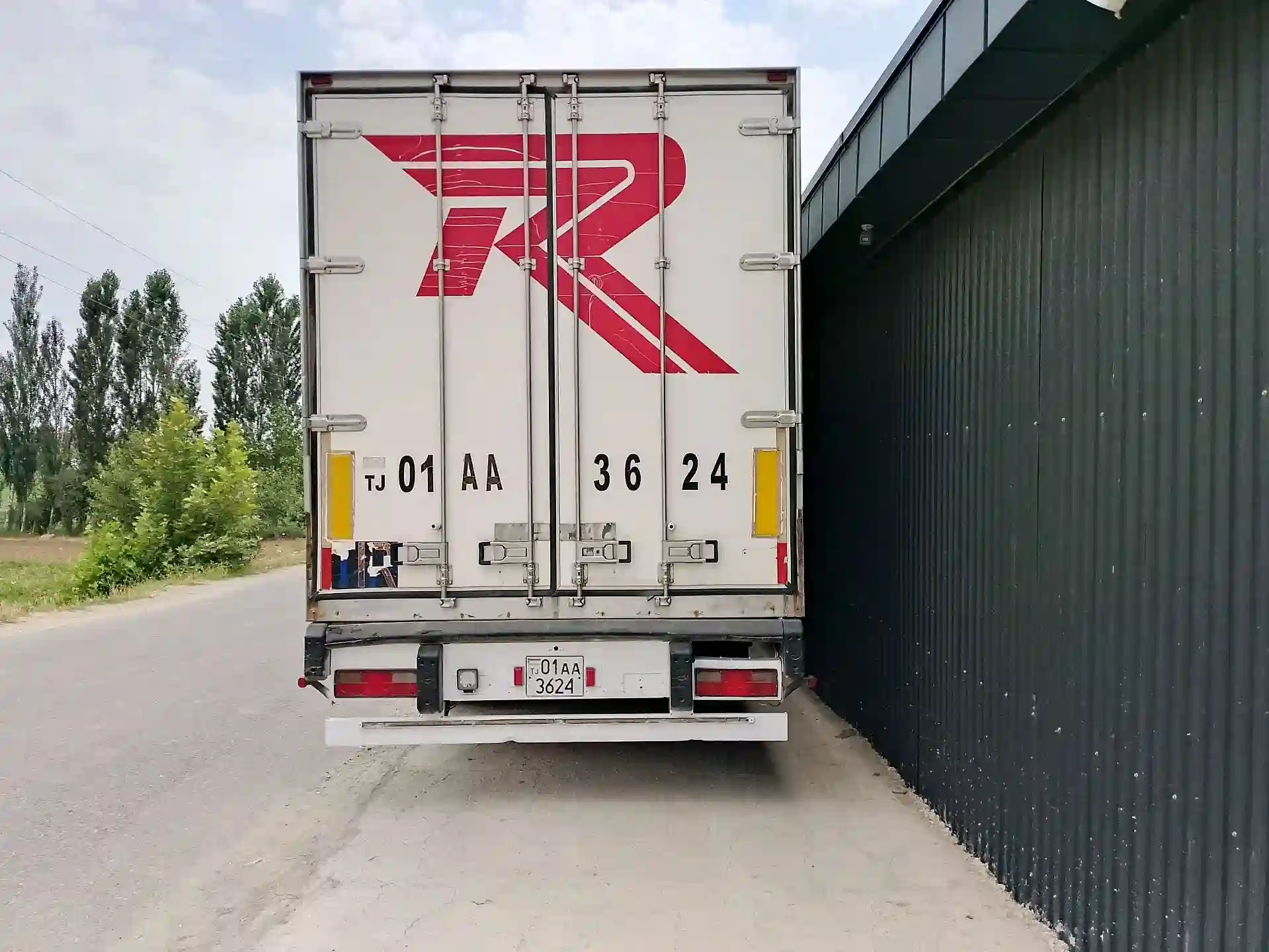 Тягач Volvo
