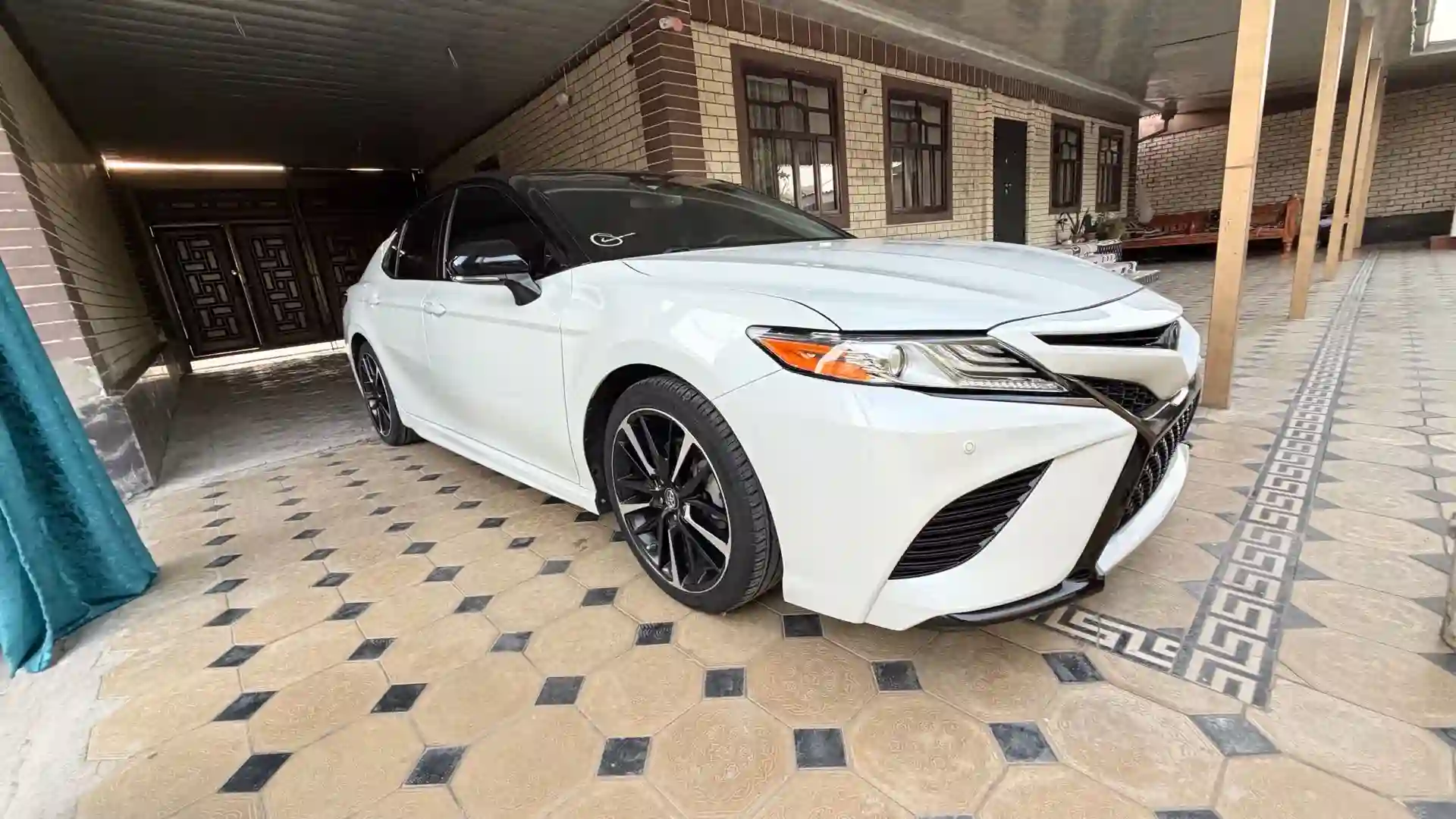 Toyota Camry 2019