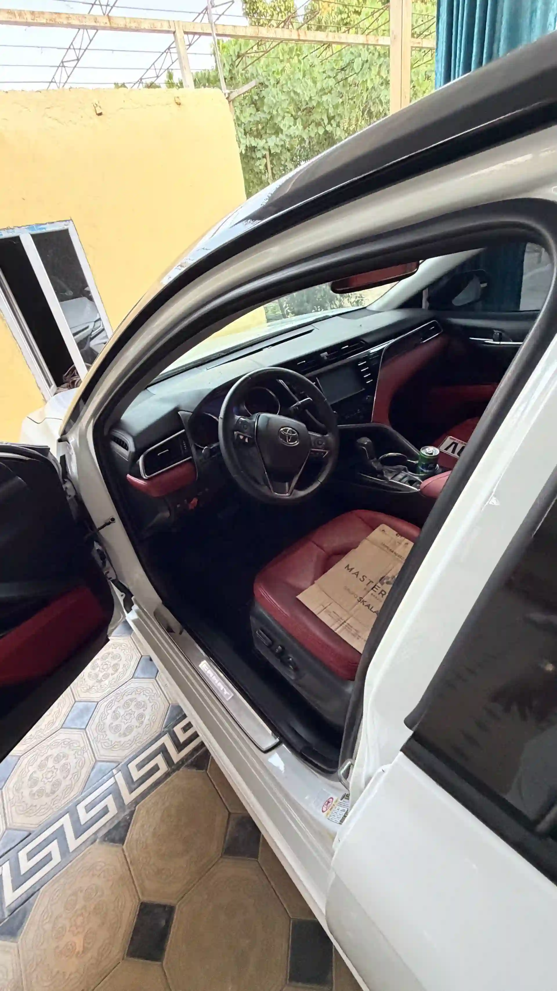 Toyota Camry 2019