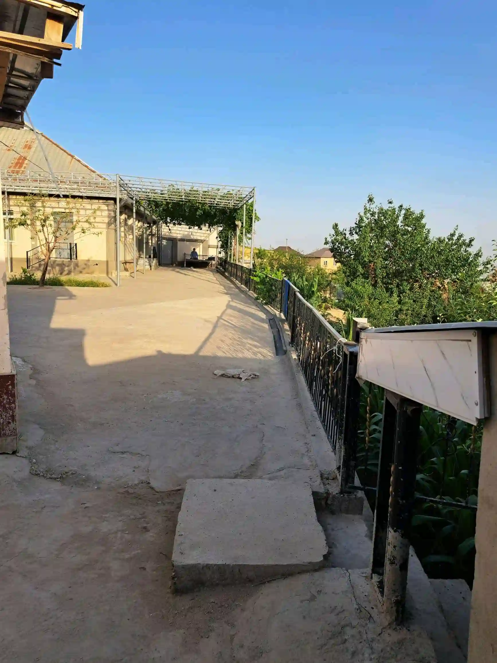 1 этажный, 6-комн. дом, 250 м², 12 соток, Сино