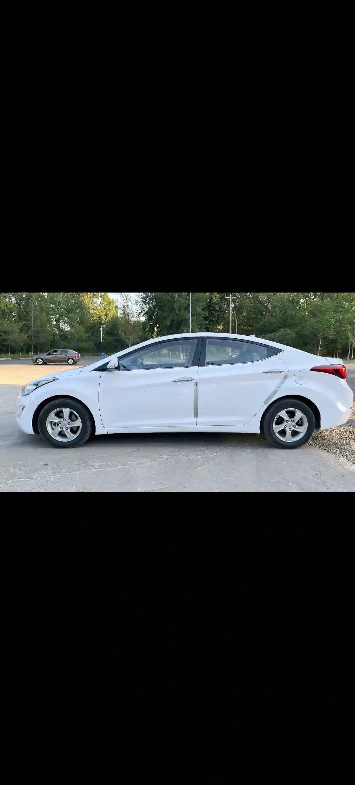 Hyundai Avante 2015