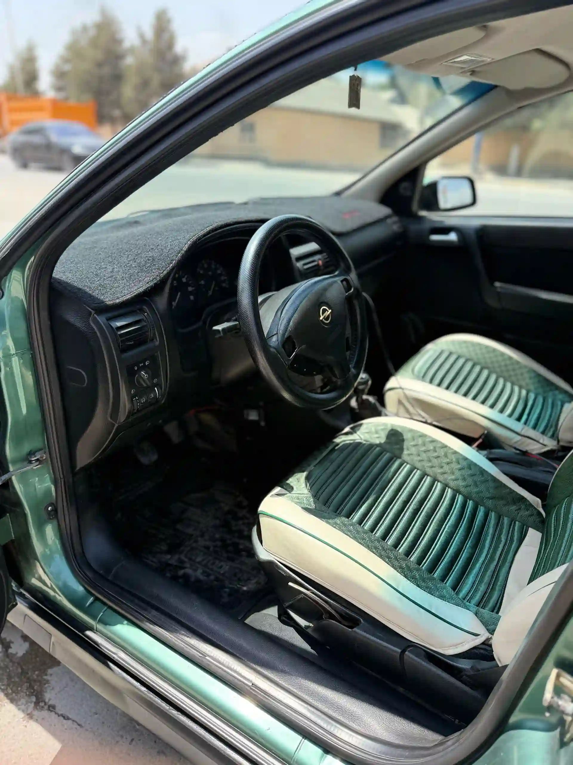 Opel Astra j 1999